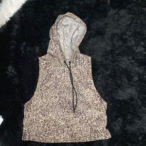 Zyia large leopard crop top hoodie
